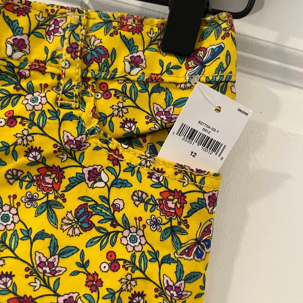 GAP kids floral shorts